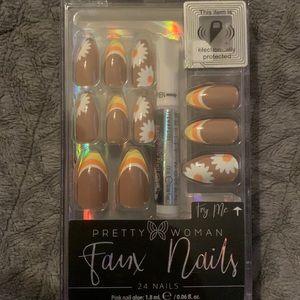 Pretty Woman Faux Nails